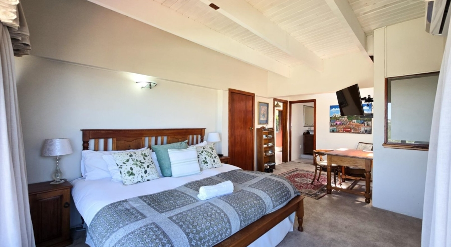 6 Bedroom Property for Sale in Blue Bend Eastern Cape